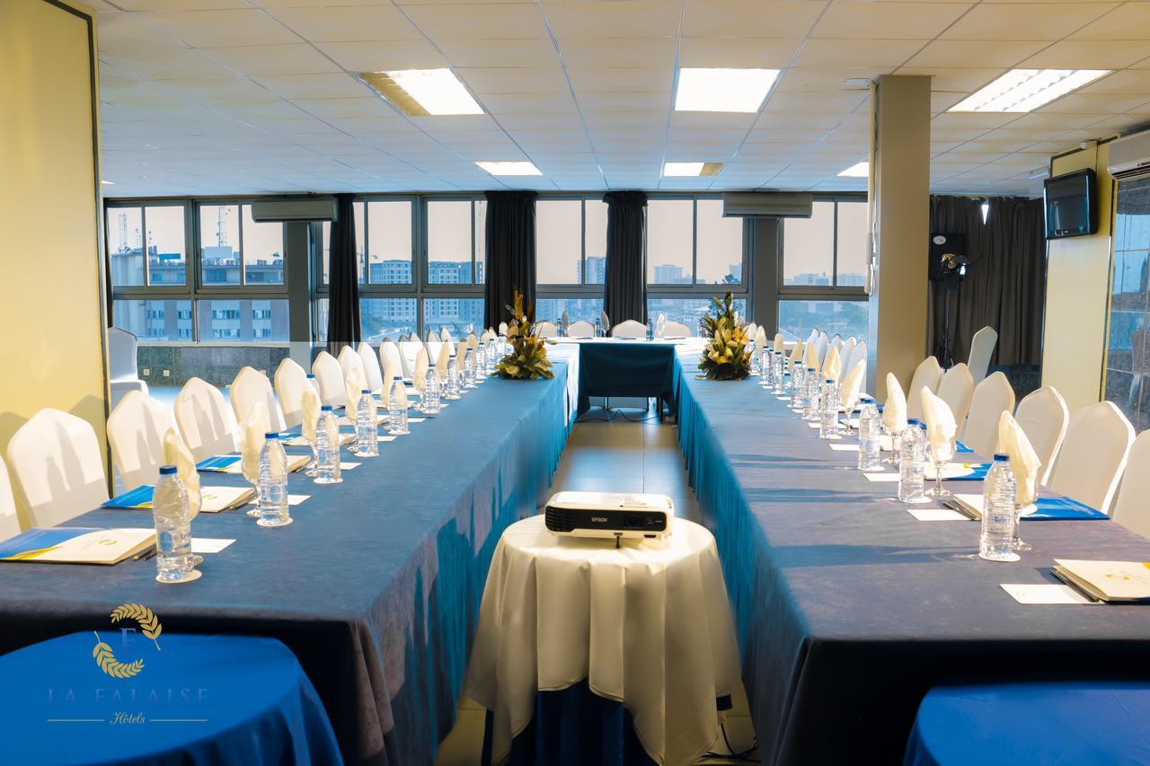 Hotel Residence La Falaise دوالا المظهر الخارجي الصورة