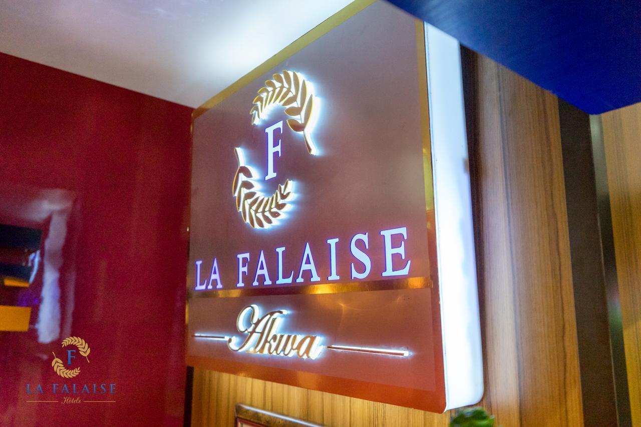 Hotel Residence La Falaise دوالا المظهر الخارجي الصورة